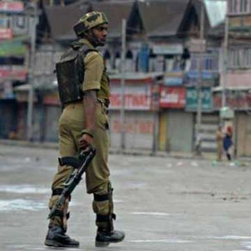   Pulwama anti-terror op enters day 2: Three terrorists killed, three security personnel injured in Kashmir