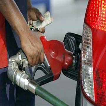 Petrol Price nears Rs 80/Litre in Mumbai, Rates in other Cities