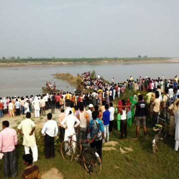   Baghpat Boat Tragedy: 22 People Drown in Yamuna River, Rescue Operations Underway