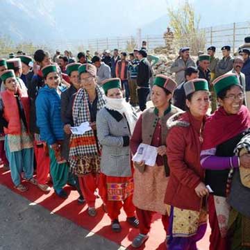 Himachal Pradesh Assembly Election 2017: Voting under way for all 68 constituencies