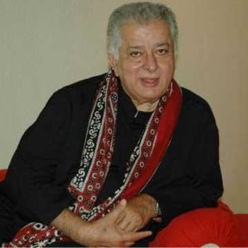 'Tearful salute to Shashi Kapoor': From Amitabh to Kamal Haasan, Bollywood emotional tributes