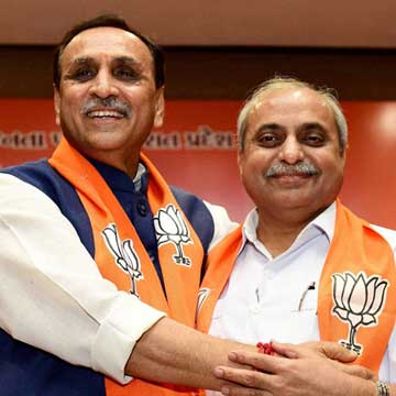 Gujarat portfolio row: Deputy CM Nitin Patel sets 3-day deadline for CM Vijay Rupani, Hardik Patel wants him to join Congress