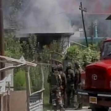 Four cops martyred in Improvised Explosive Device attack in Kashmir; JeM claims responsibility 