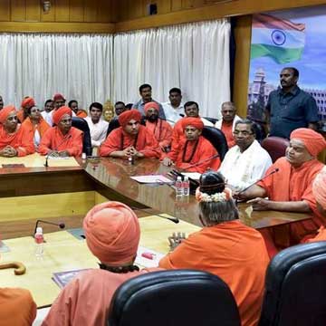 A new religion rises: Lingayat gets separate religion status, Congress trump card ahead of Karnataka polls