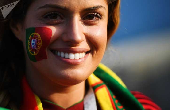 FIFA World Cup 2018 Hottest Fans: Crazy Pictures