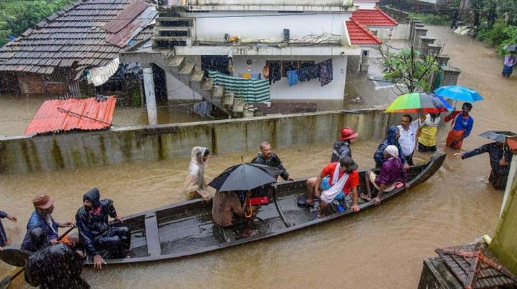 Kerala floods: Red alert lifted across Kerala but Pathanamthitta, Ernakulam, Alappuzha to remain alert