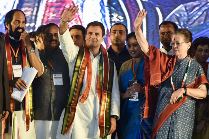 Sonia Gandhi strikes emotional chord on maiden Telangana visit to attack KCR for 'Family Rule'