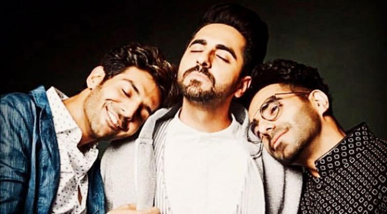 Kartik Aaryan flaunts cash he won at Ayushmann Khurrana's Diwali party