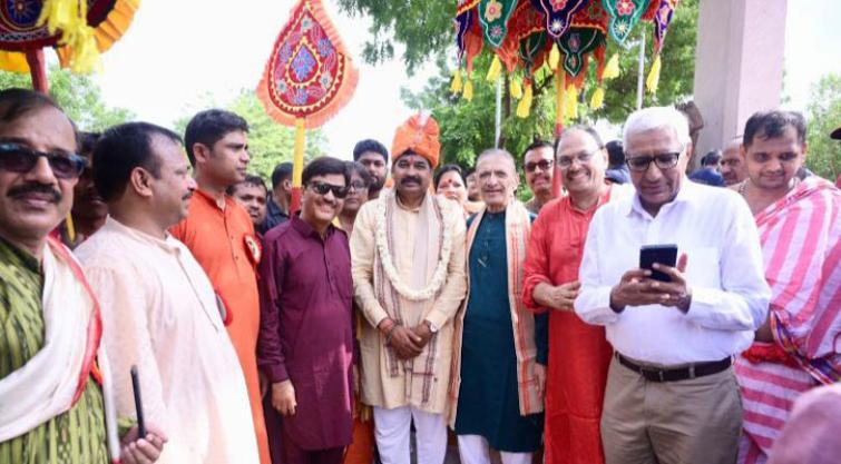 Gujarat's Adalaj Jagannath Temple Hosts Car Festival