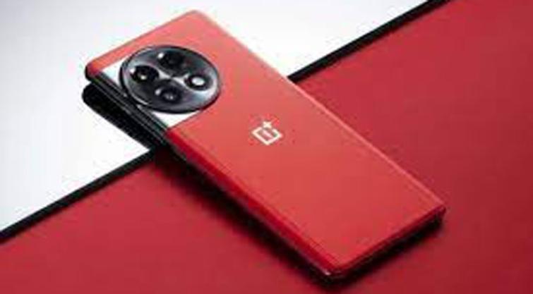 OnePlus Launches Special 11R Solar Red Edition